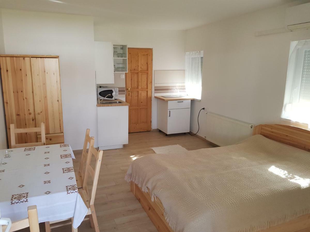 Pagrepe Apartman Балатонвилагош Экстерьер фото